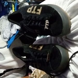 Size 11 FTP ten year anniversary shoes